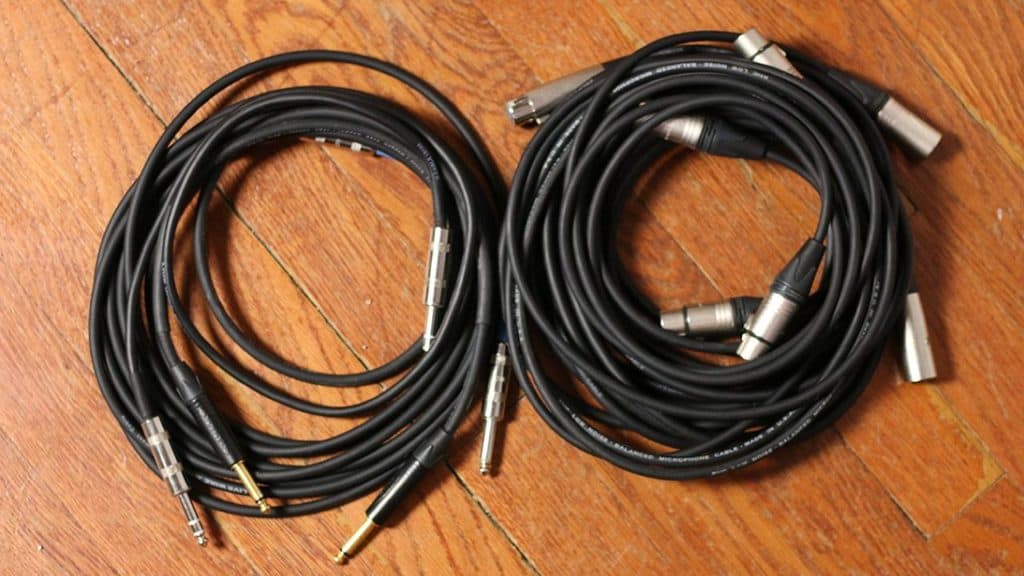Audio University Cable Guide.pdf HOME STUDIO ESSENTIALS (for Beginners on a Budget) – Audio University